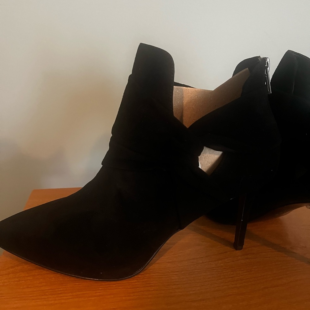 Elegant Black Heeled Ankle Boots